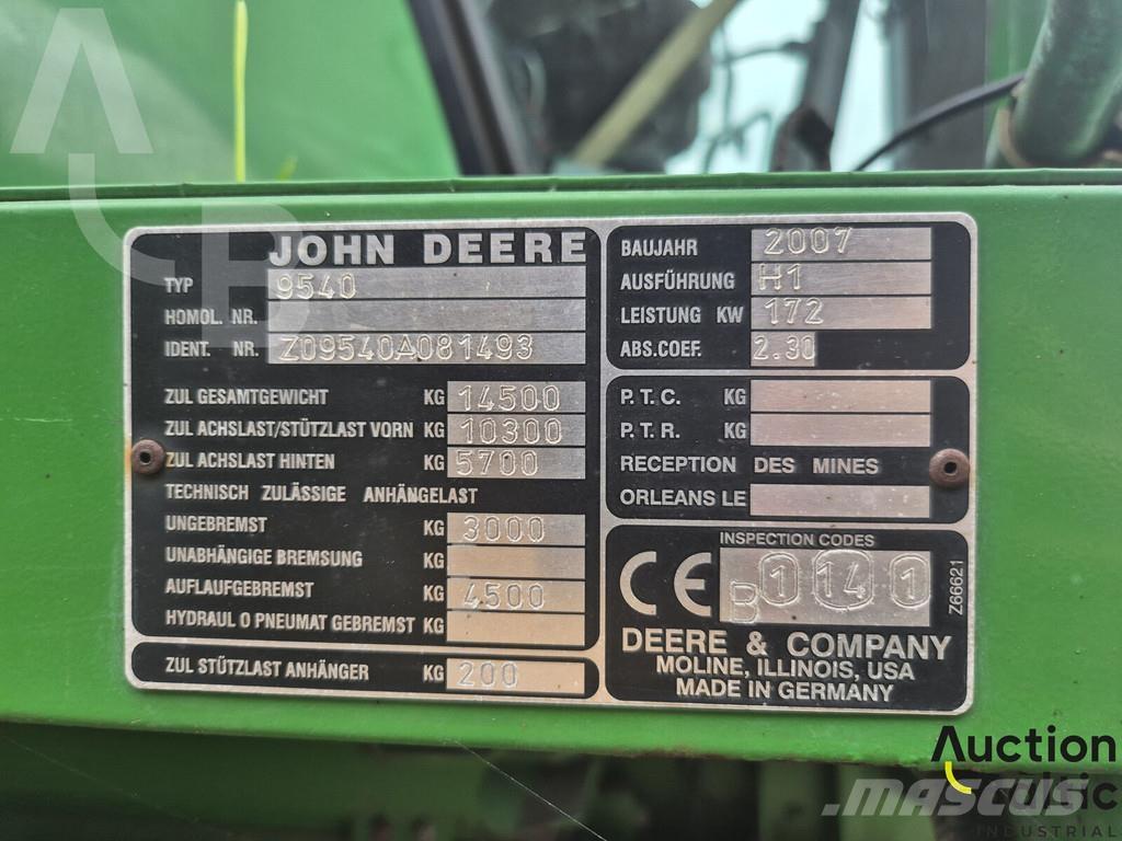John Deere 9540 Kombinované zberacie stroje