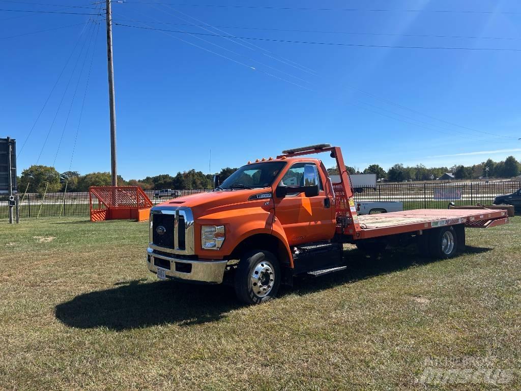 Ford F650 Plošinové nákladné automobily/nákladné automobily so sklápacími bočnicami