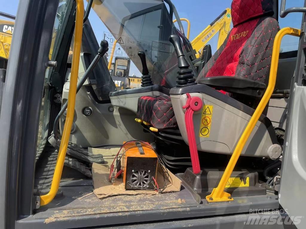 Volvo EC 220 Pásové rýpadlá