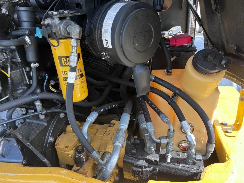 CAT 908 H Kolesové nakladače