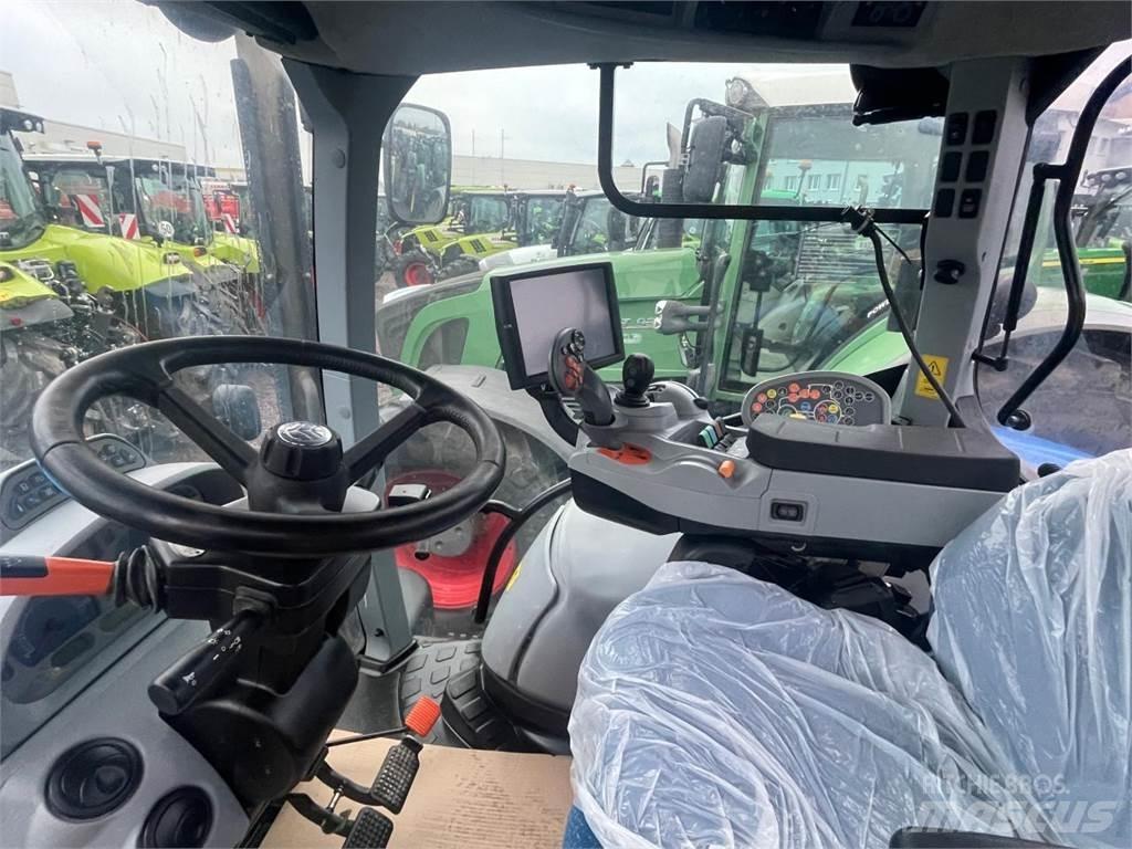 New Holland T7.270 Traktory