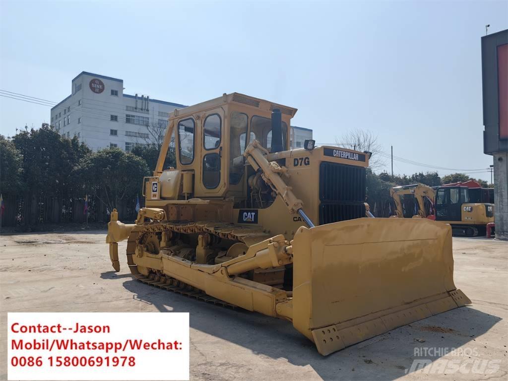 CAT D 7 G Pásové dozéry