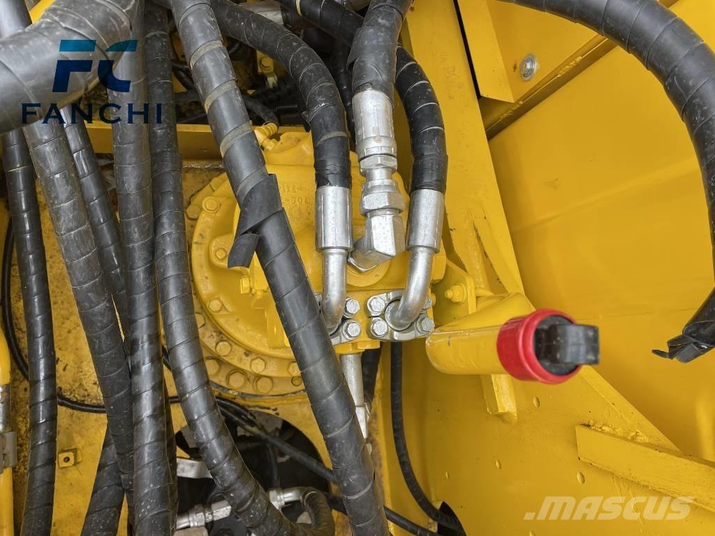 Komatsu PC210 Pásové rýpadlá