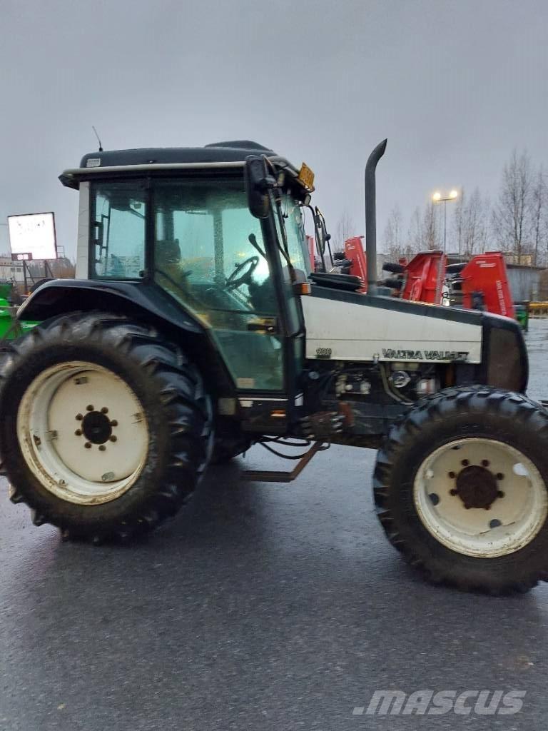 Valtra Valmet 900 Traktory