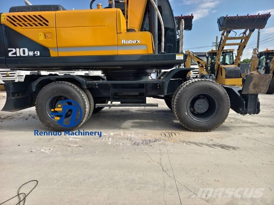Hyundai 210W-9 Kolesové rýpadlá