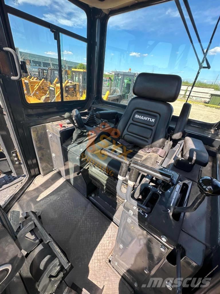 Shantui SD 22 F Pásové dozéry