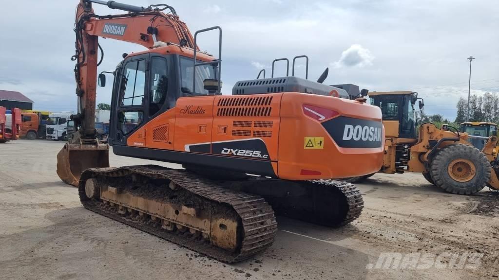 Doosan DX 255 LC-5 Pásové rýpadlá