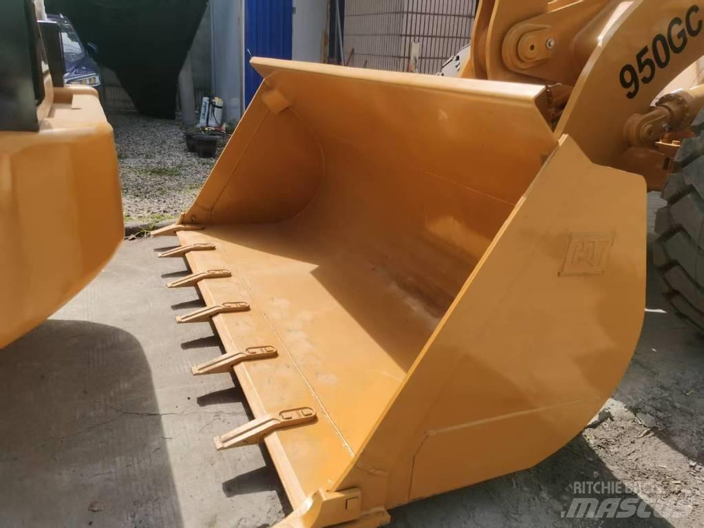 CAT 950gc Kolesové nakladače