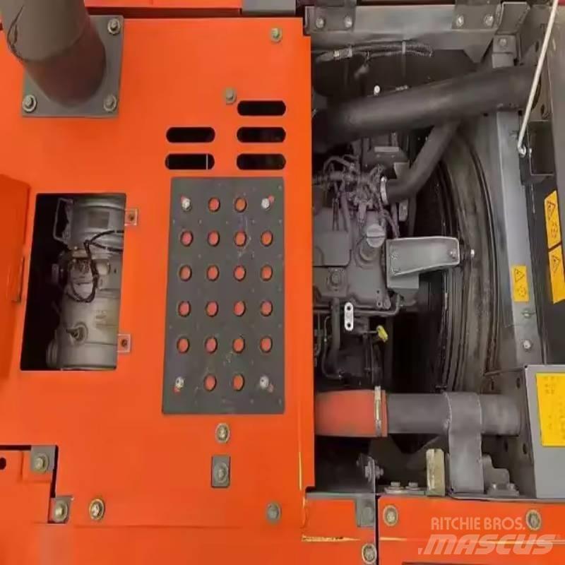 Hitachi ZX 130 Pásové rýpadlá