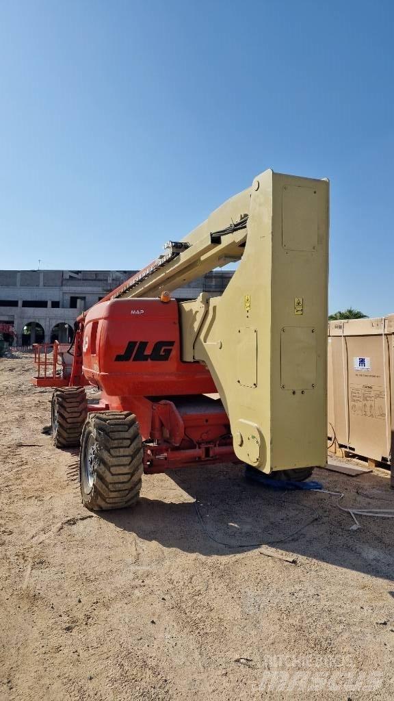 JLG 800AJ Kĺbové plošiny
