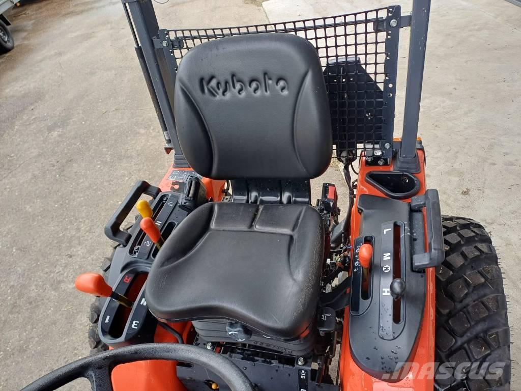Kubota B1-241 Kompaktné traktory