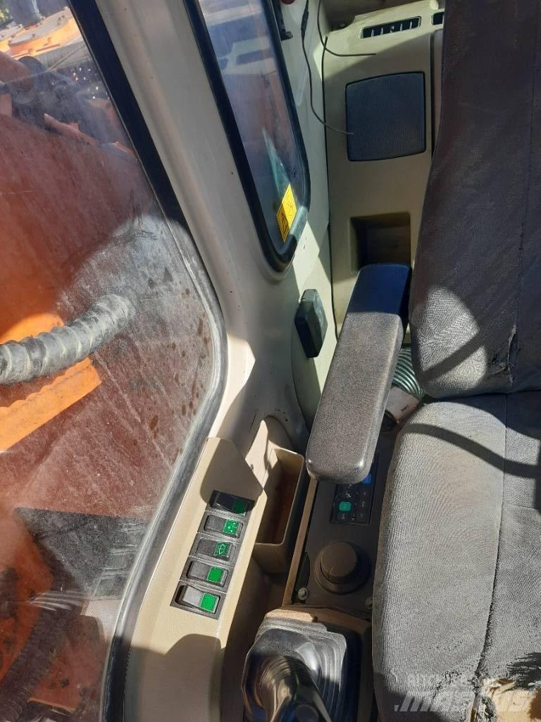 Daewoo DX340 LC V Pásové rýpadlá