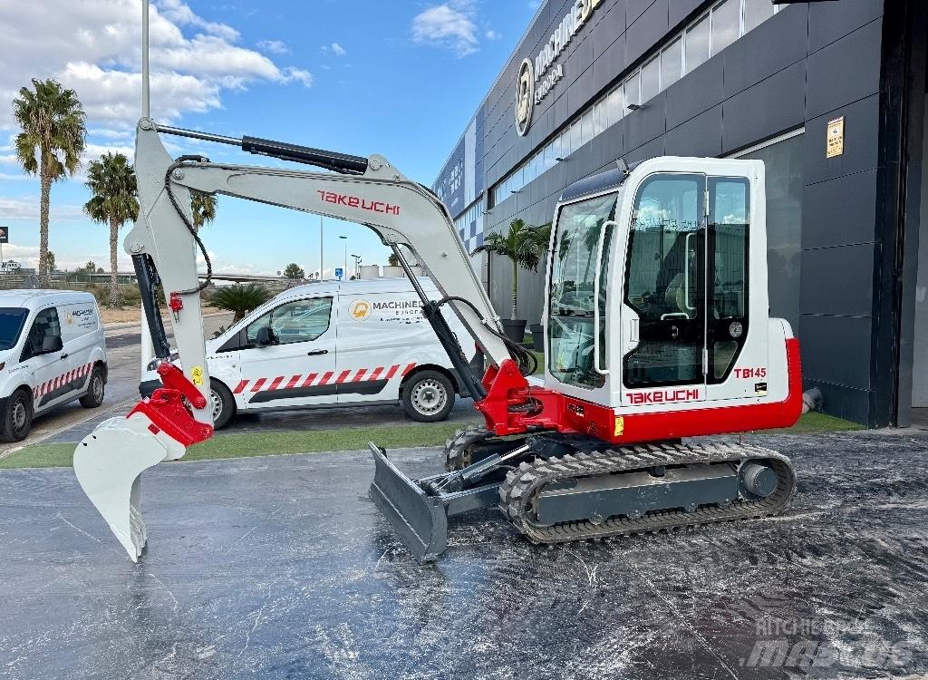 Takeuchi TB 135 Mini rýpadlá < 7t