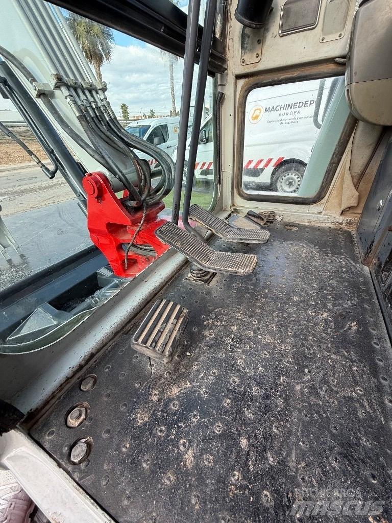 Takeuchi TB 135 Mini rýpadlá < 7t