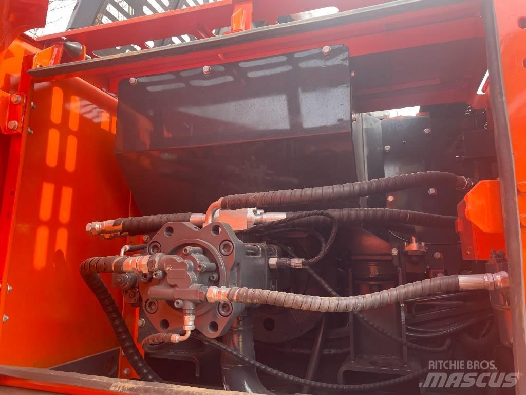 Doosan DX 225LC-9C Pásové rýpadlá