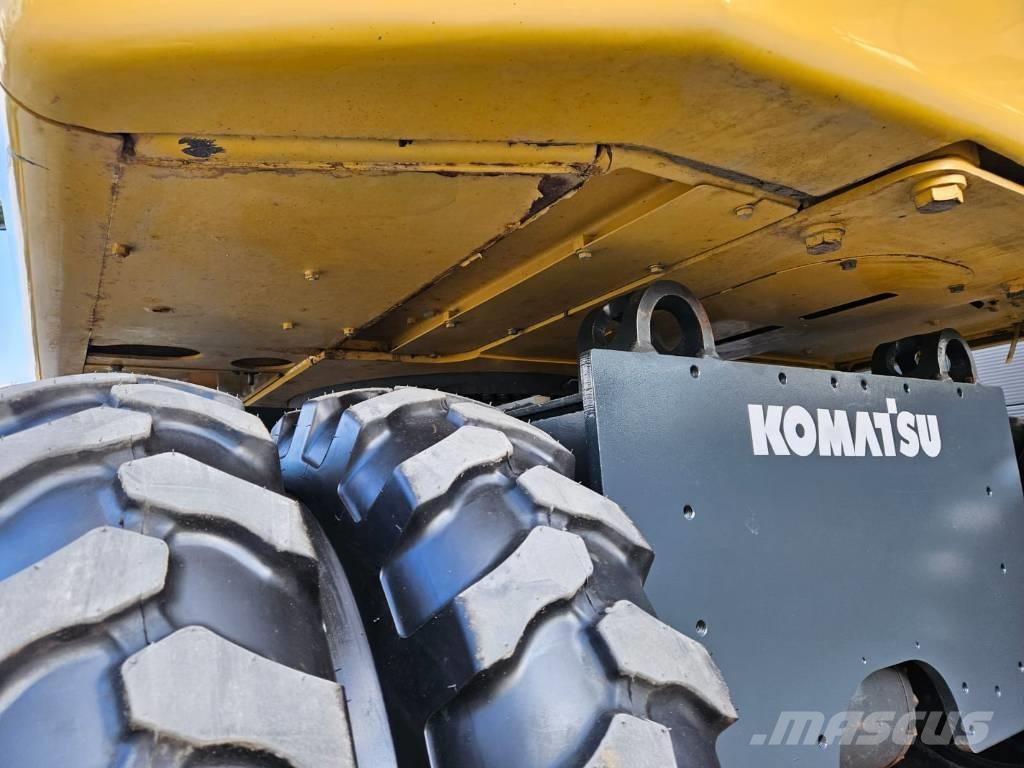 Komatsu PW 148-8 Kolesové rýpadlá