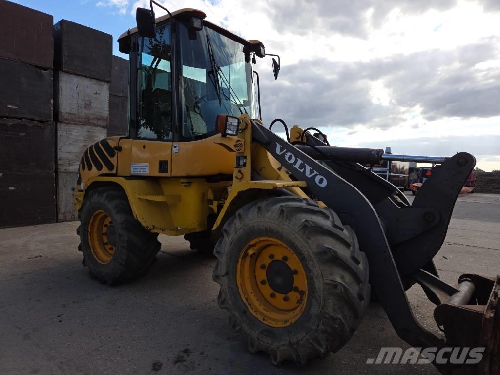 Volvo L 30 D Kolesové nakladače