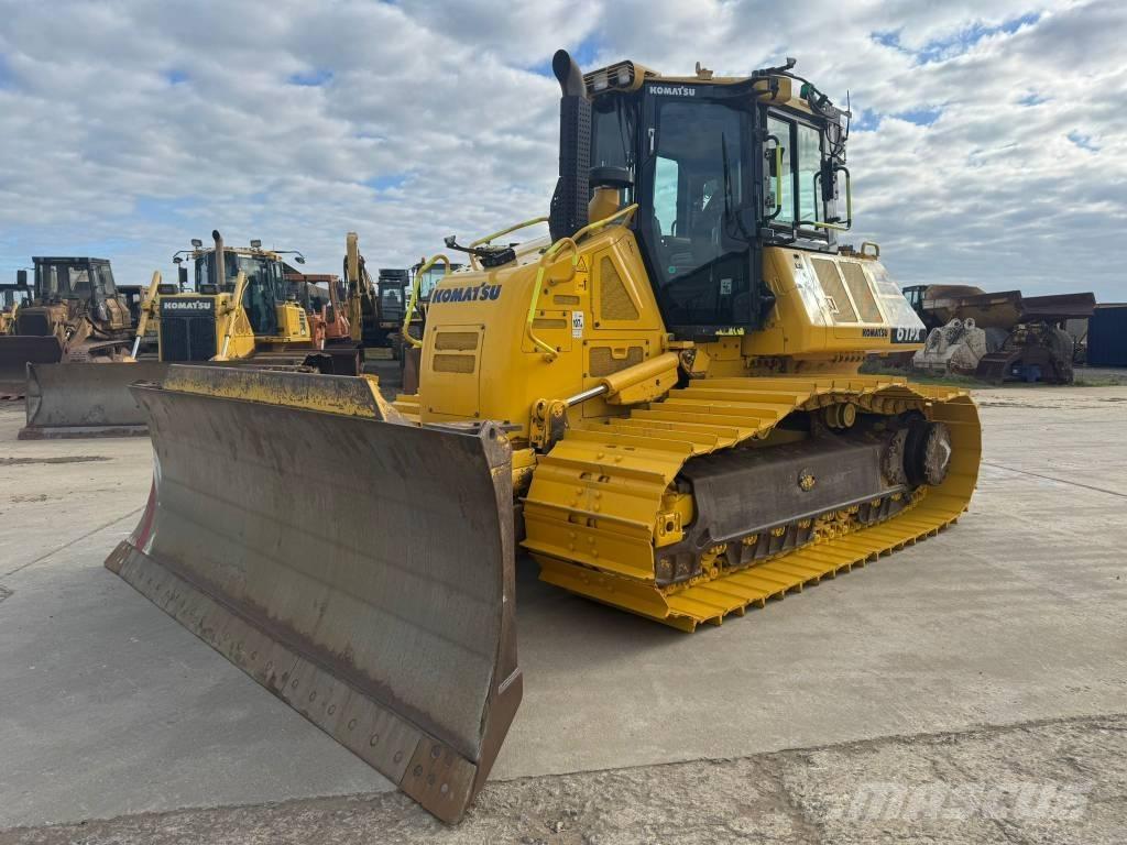 Komatsu D61PX-24 Pásové dozéry