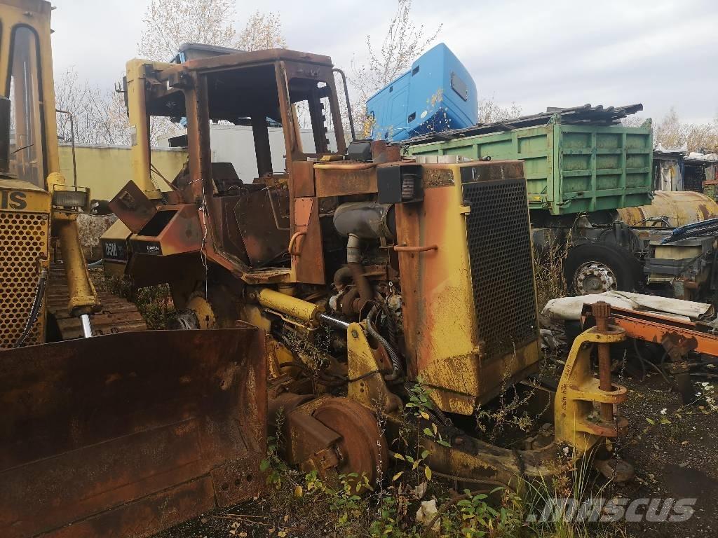 CAT D 5 M XL Pásové dozéry