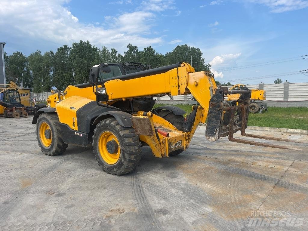 JCB 535-125 Teleskopické manipulátory