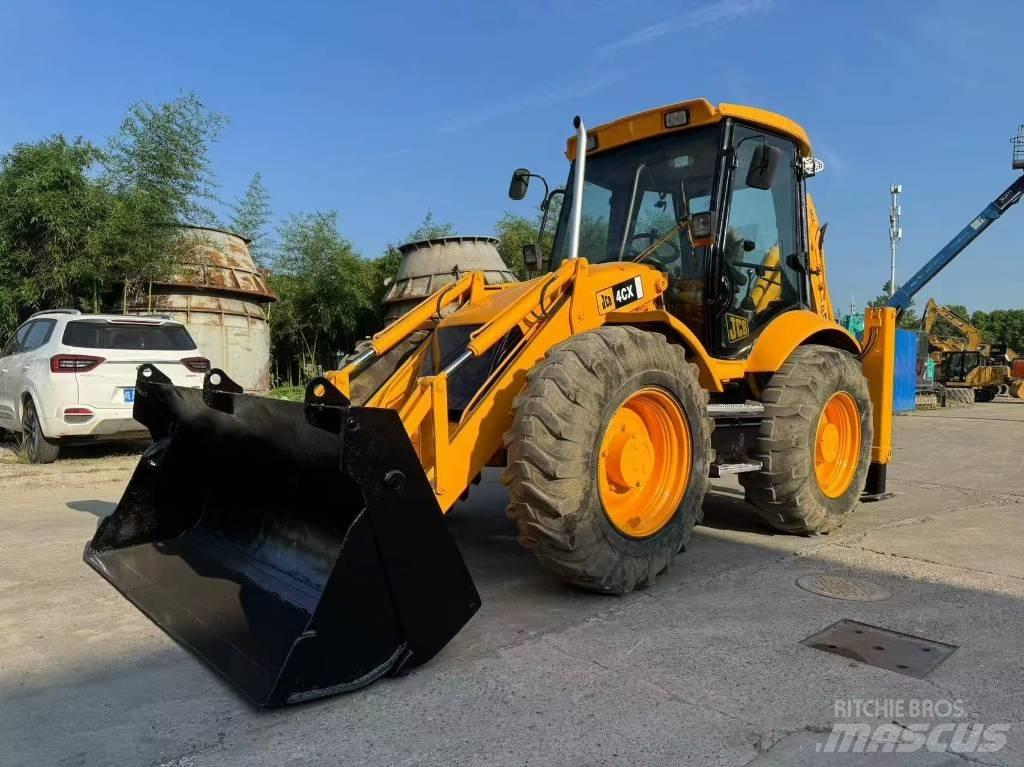 JCB 4 CX Rýpadlo-nakladače