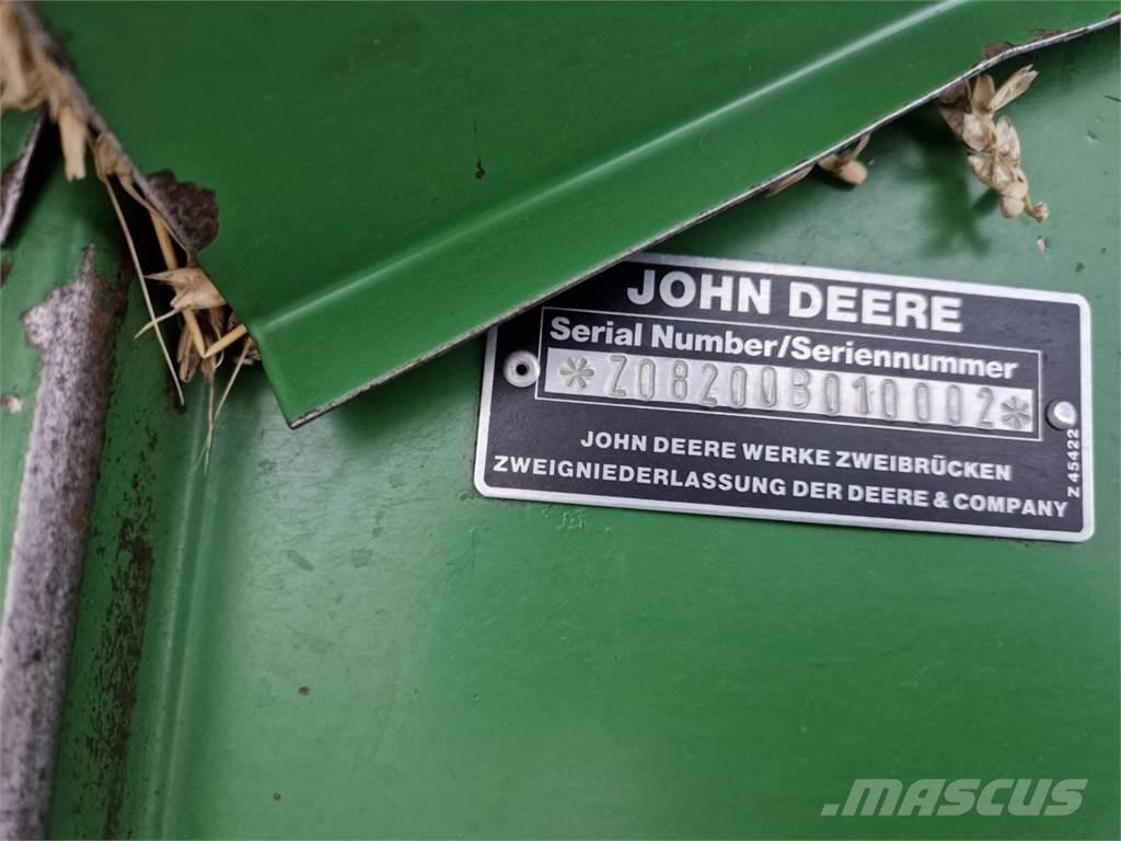 John Deere 2066 Kombinované zberacie stroje