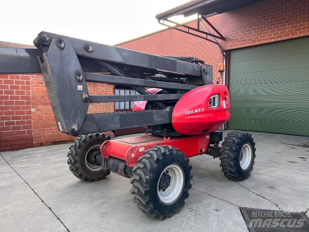 Manitou 180 ATJ E3 Kĺbové plošiny