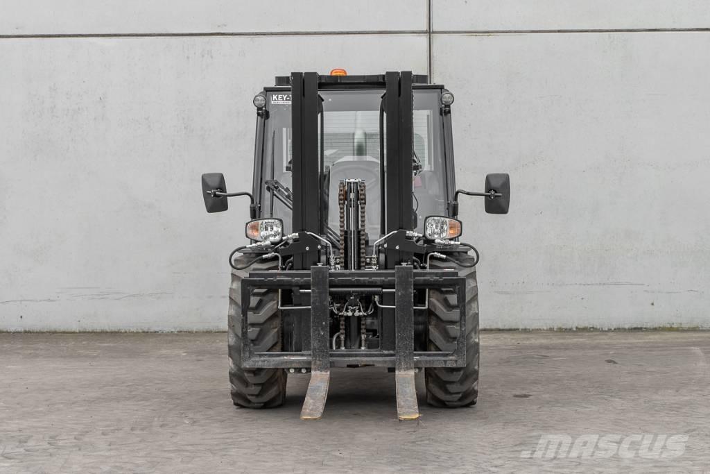 Manitou MC 30-4 Dieselové vozíky