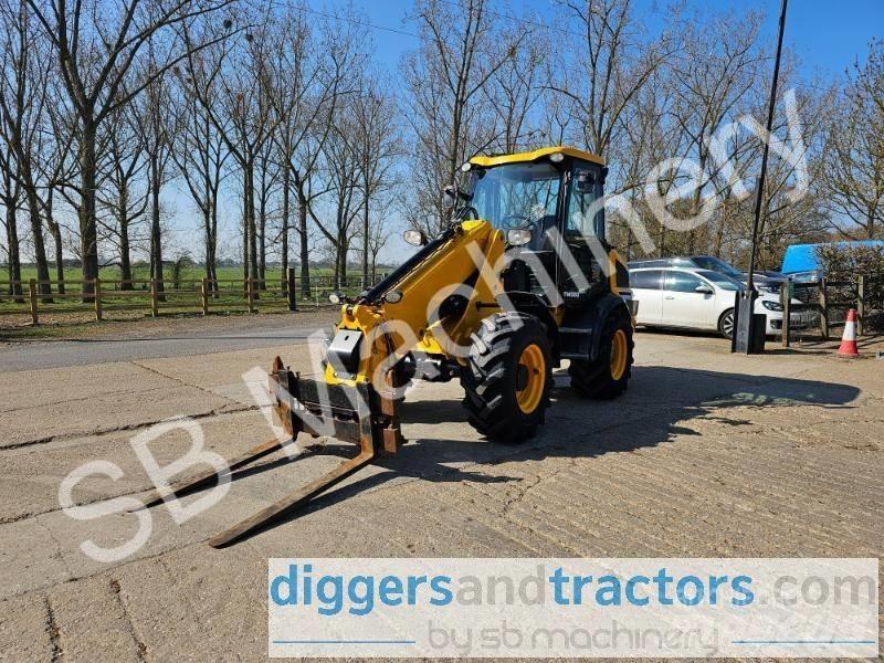 JCB TM 220 Kolesové nakladače