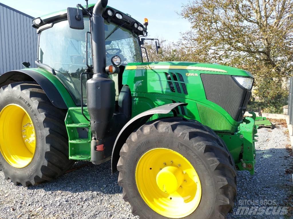 John Deere 6195R Traktory