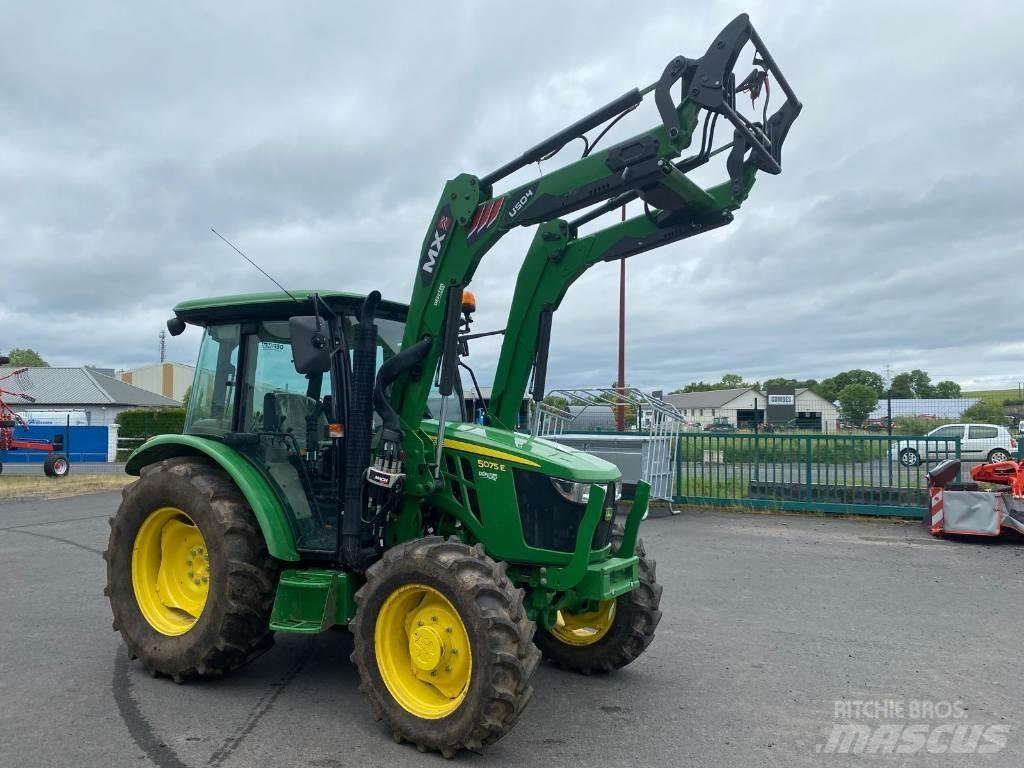John Deere 5075E Traktory