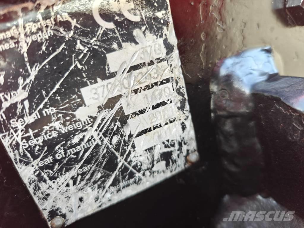 Komatsu 370.2 Žatevné hlavy