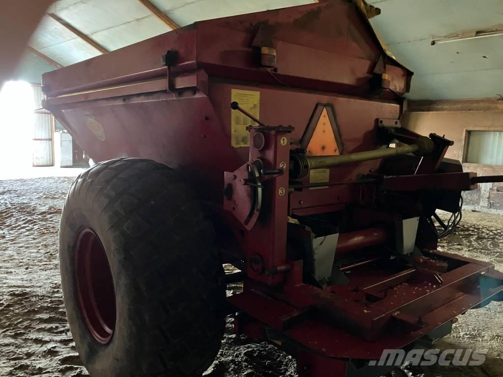 Bredal B 4 Rozmetadlá maštaľného hnoja