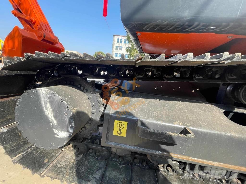 Doosan DX 225 LC Pásové rýpadlá