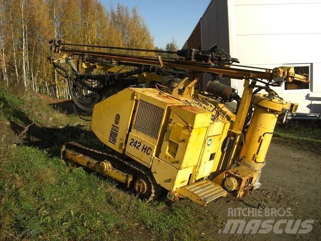 Atlas Copco ROC 242 Povrchové vrtné súpravy