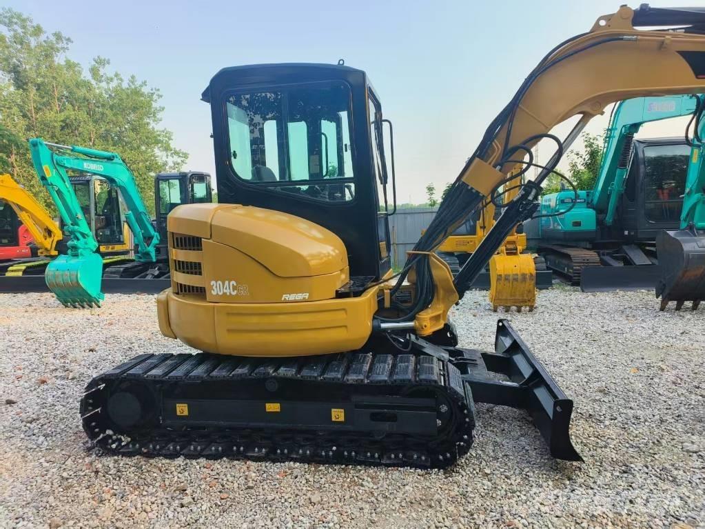 CAT 304 CR Mini rýpadlá < 7t