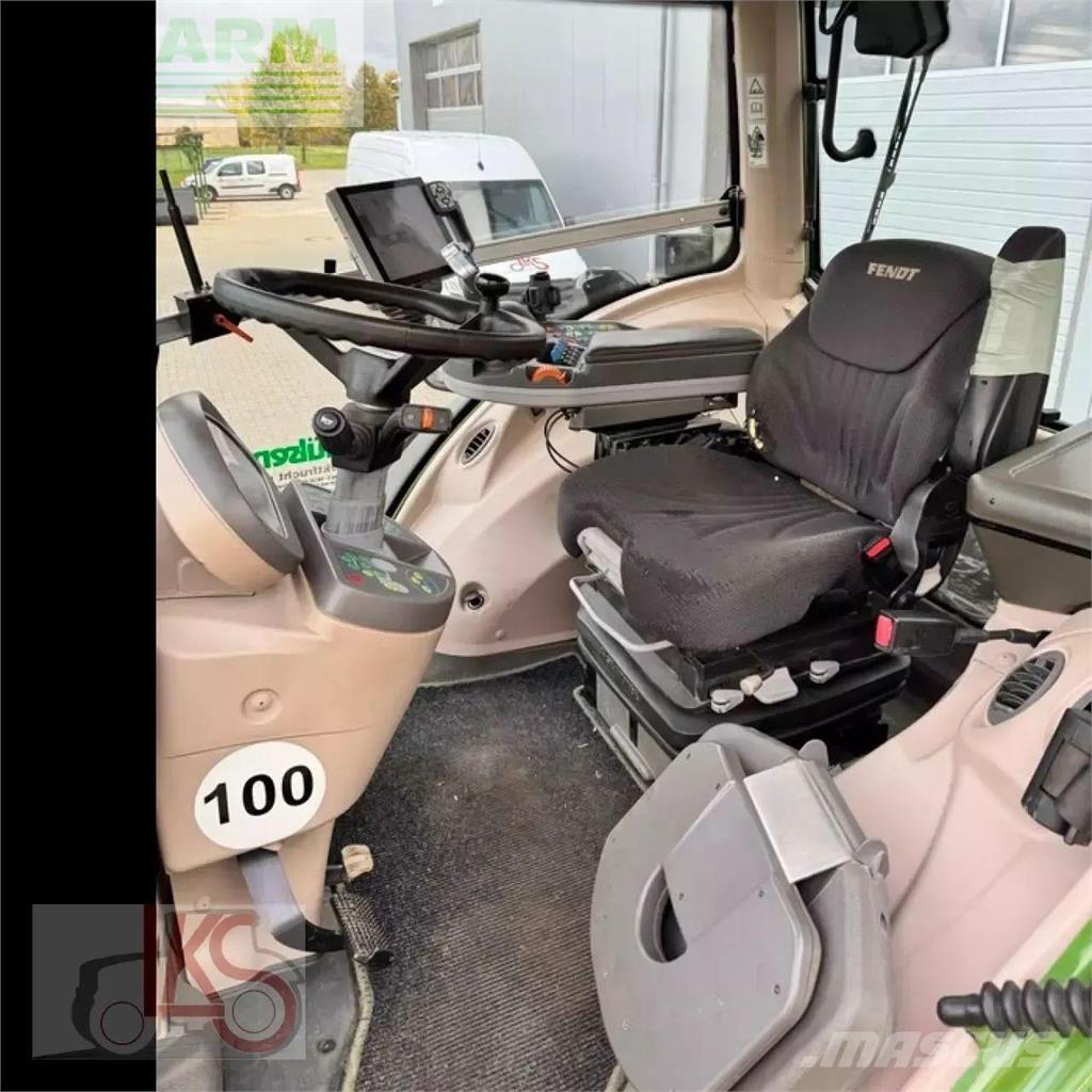 Fendt 826 s4 profi+ Traktory