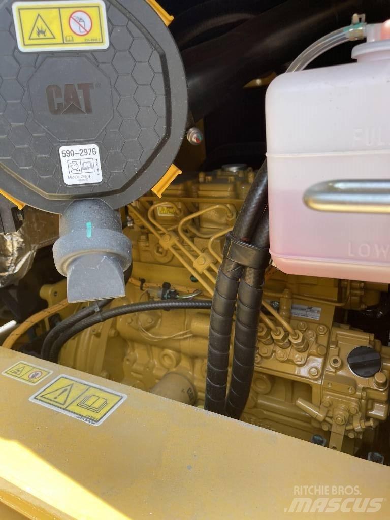 CAT 305.5 Pásové rýpadlá