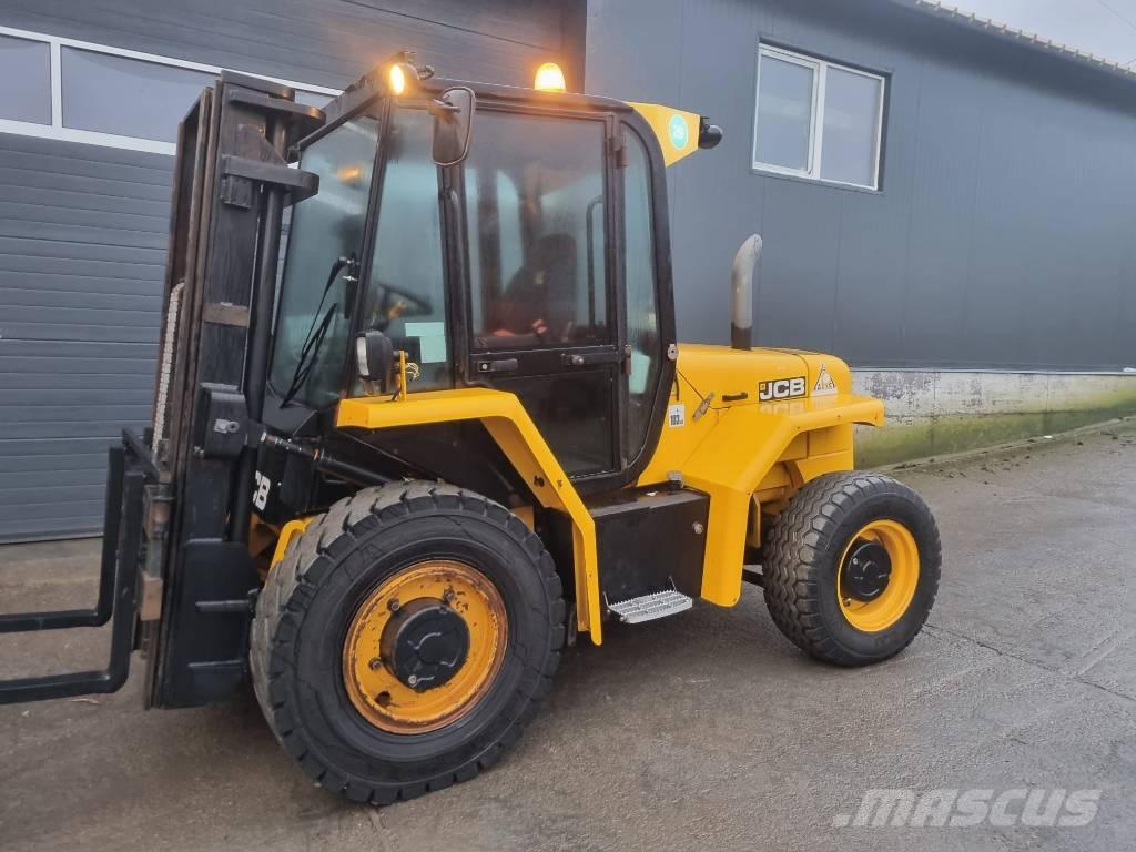 JCB 930 Terénne vysokozdvižné vozíky