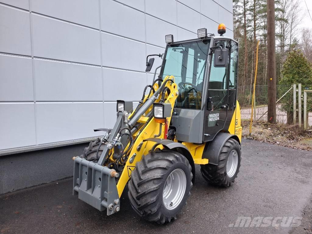 Wacker Neuson WL 20 Kolesové nakladače