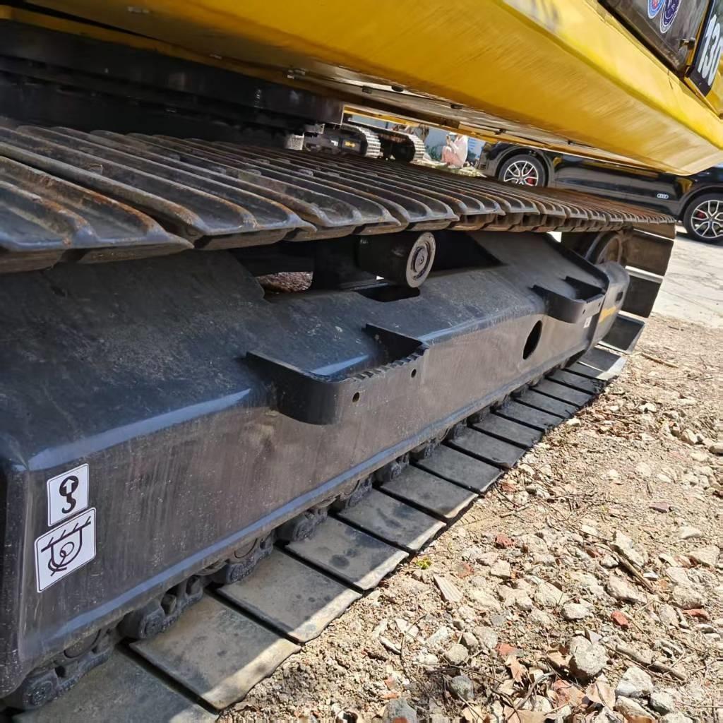 Komatsu PC 130 Pásové rýpadlá
