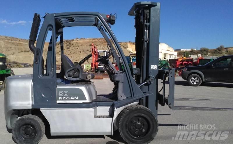 Nissan FGD02A30Q Dieselové vozíky