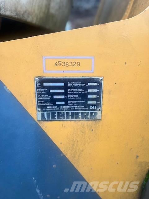 Liebherr 554 Kolesové nakladače