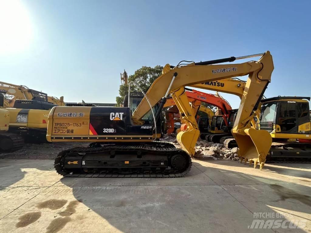 CAT 320D2 Pásové rýpadlá