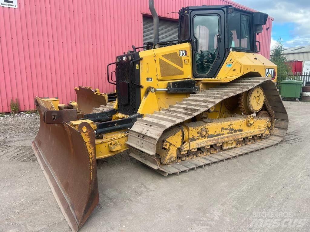 CAT D 5 LGP Pásové dozéry