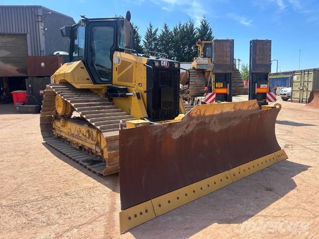 CAT D 5 LGP Pásové dozéry