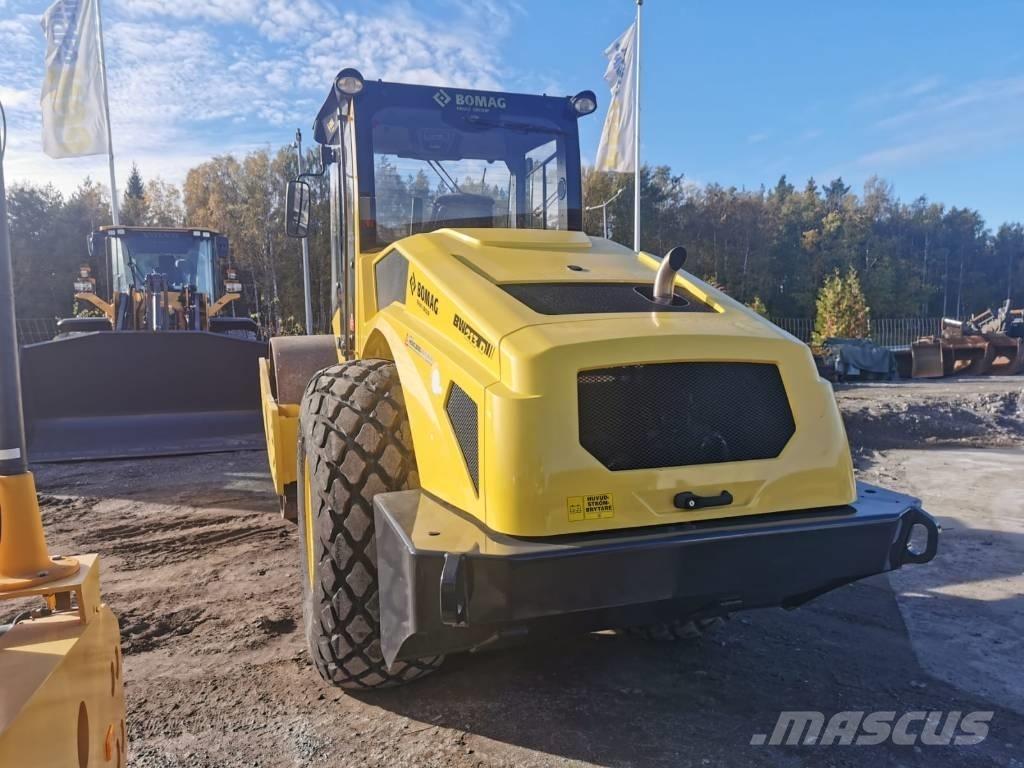Bomag BW213D-5 Ťahačové valce