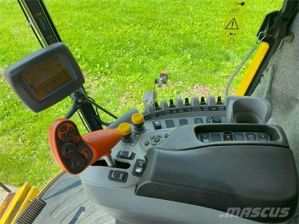 New Holland CX 880 Kombinované zberacie stroje