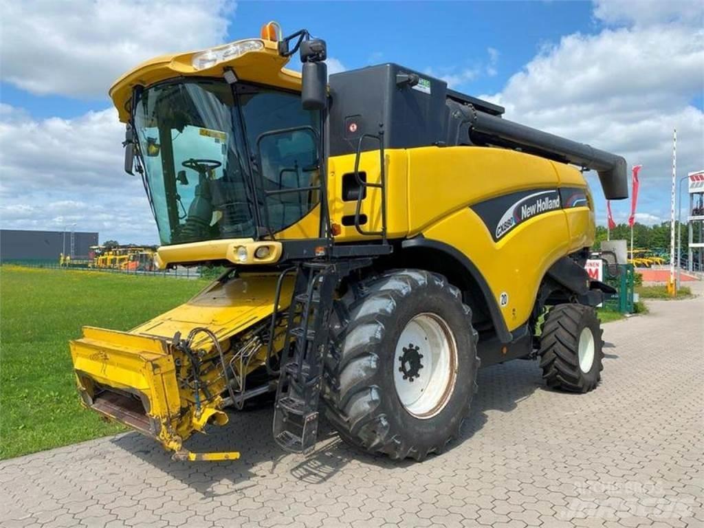 New Holland CX 880 Kombinované zberacie stroje