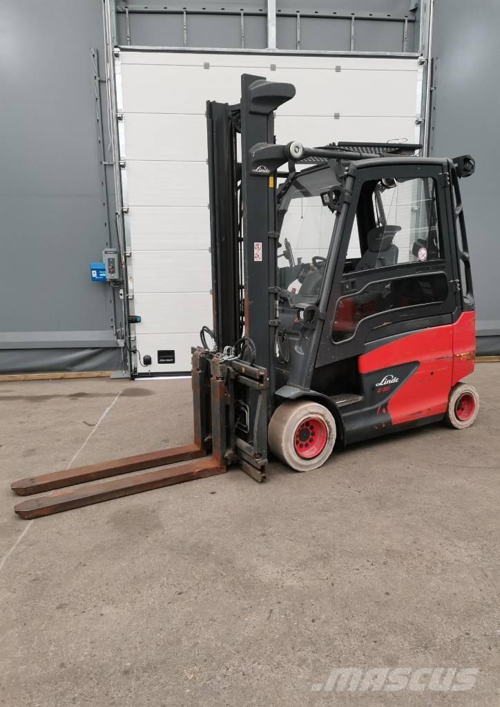 Linde E30HL-01 Akumulátorové vozíky